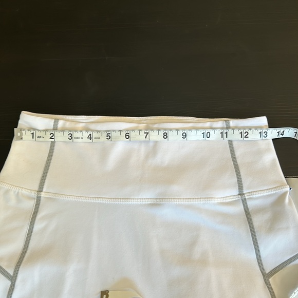 Free people movement leggings white with grey accents EUC size medium - Picture 12 of 14